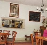 Donald Hotel - Australian Directory