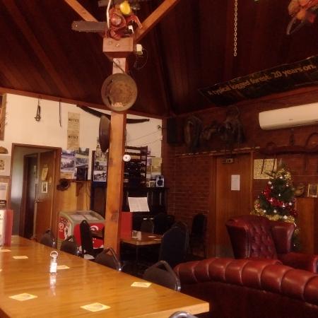 Erica Hotel Motor Inn - Australian Directory 0