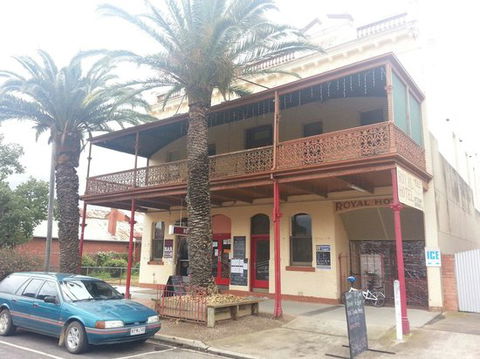 Royal Hotel Dunolly - Australian Directory 0