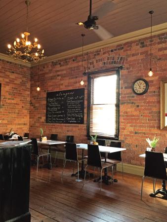 Salinger's Cafe - Australian Directory 0