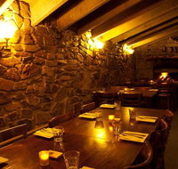 Stones Throw  Hotel High Plains - Australian Directory