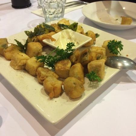Bella Vista Fountain Vegetarian Restaurant - Australian Directory 0