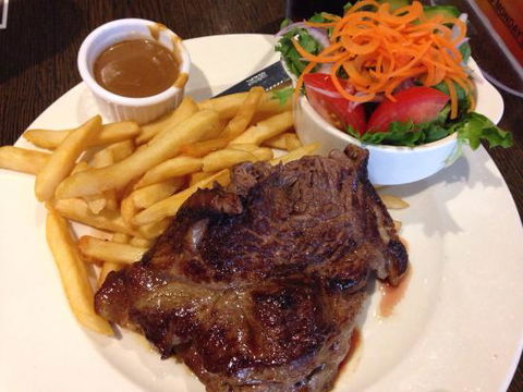 West Tradies Bistro - Australian Directory 0