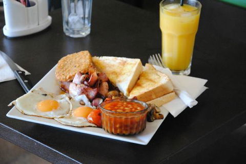 Bissys Cafe - Australian Directory 0