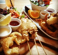 The Lakes Hotel - Australian Directory