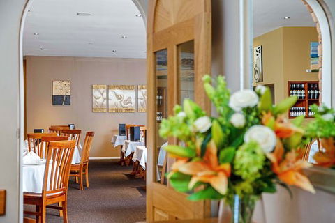 Trappers Steak And Seafood Restaurant - Australian Directory 0