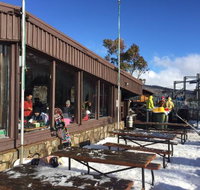 Merritts Mountain House - Australian Directory