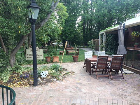 The Carrington Inn - Wintergarden - Australian Directory 0