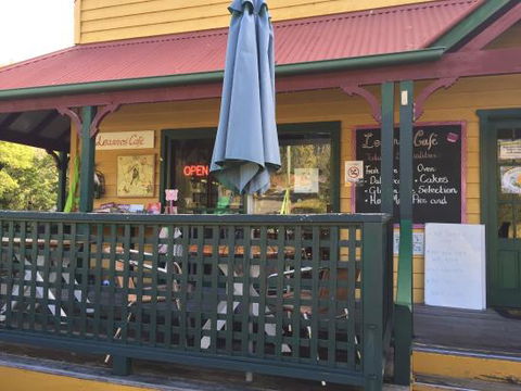 Leanne's Cafe - Australian Directory 0