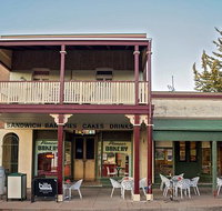 Molong Bakery cafe - Australian Directory