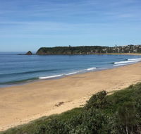 Waves at Blackhead - Australian Directory