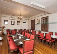 Erringhi Hotel - Australian Directory