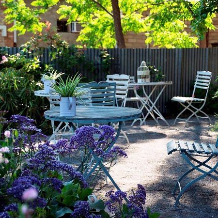 Miss Barrett's Cafe - Australian Directory 0