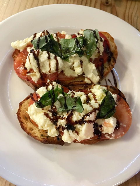 Fox And Hounds Restaurant - Australian Directory 0