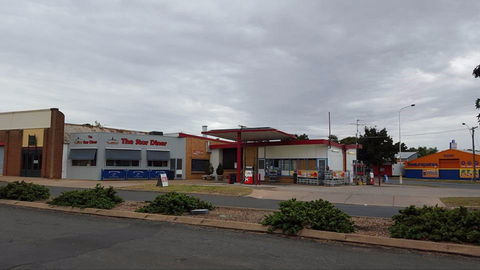 South West Cafe Grenfell - Australian Directory 1