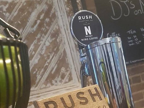 DJ's On Neill Cafe - Australian Directory 1