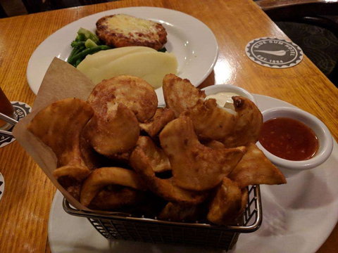 The Blue Gum Hotel - Australian Directory 0