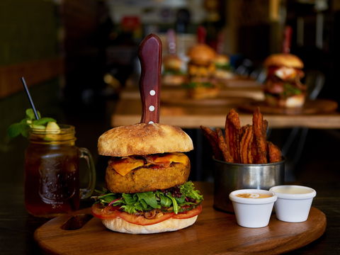 Spitfire Restaurant And Grill - Australian Directory 2