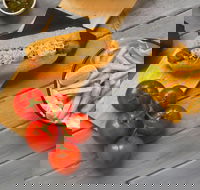 5 Dogs Gourmet Hot Dogs - Mount Gravatt - Australian Directory