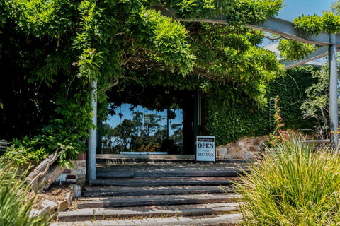 Geoff Merrill Wines - Australian Directory 2