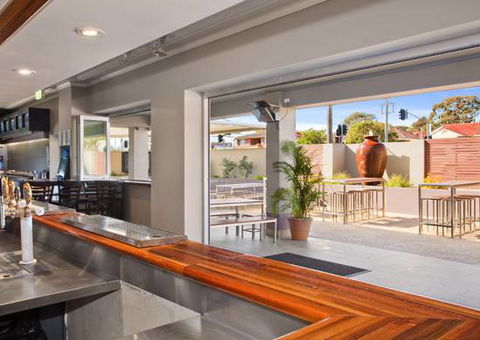 Hotel Jesmond - Australian Directory 2