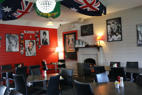 RnR's Diner - Australian Directory 1