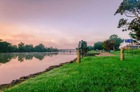 Three Birds Riverfront Restaurant - Australian Directory 1