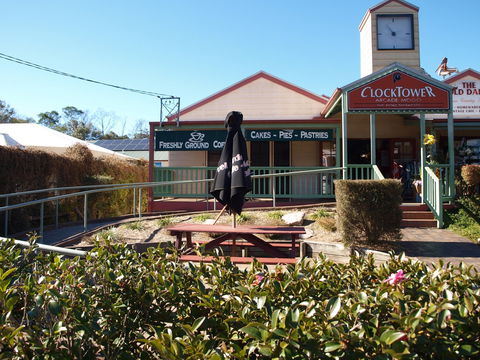 Mogo Pies - Australian Directory 0