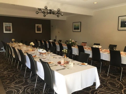 Ewe 'n Me Restaurant - Australian Directory 0