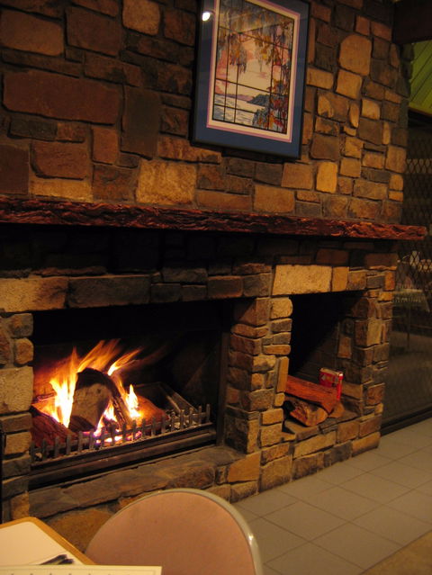 Ewe 'n Me Restaurant - Australian Directory 1
