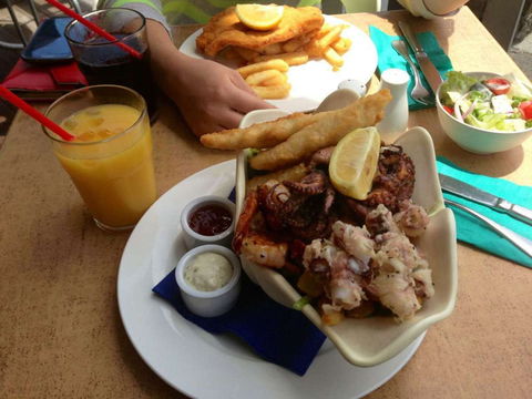 Shelly's Cafe - Australian Directory 0