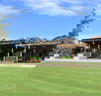 Two Rivers Wines - Australian Directory