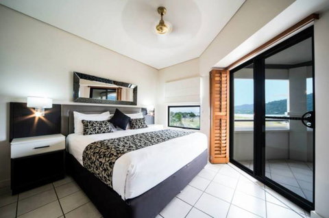 Portside Whitsunday - Australian Directory 3