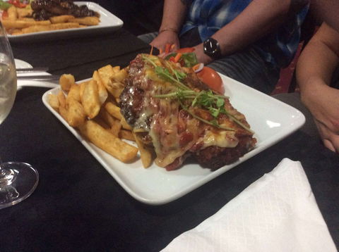 Castle Hotel - Australian Directory 0