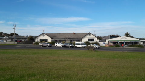 Kilcunda Ocean View Hotel - Australian Directory 1