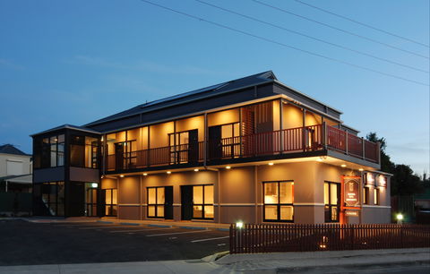 Tanunda Hotel - Australian Directory 0