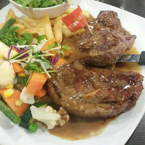 Saltwater Grill - Australian Directory 0