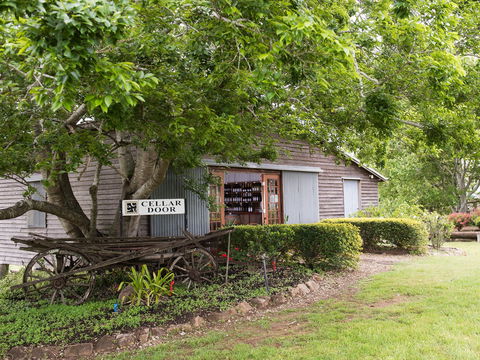 Clovely Estate Vineyard Cellar Door - Australian Directory 1