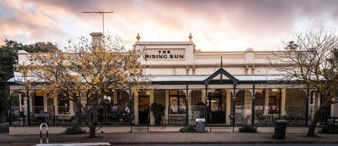 The Rising Sun Hotel, Auburn - Australian Directory 0