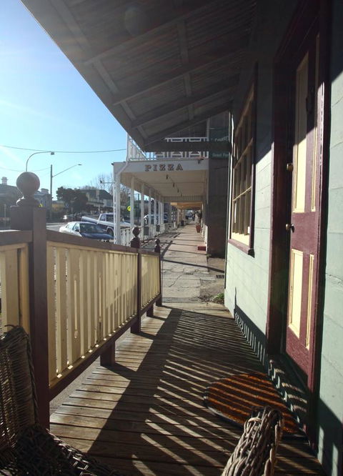 Wallace Lodge - Australian Directory 2