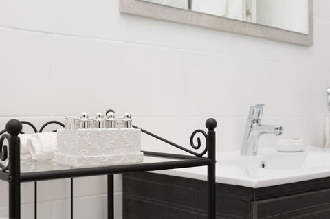 Blue Door Apartments - Australian Directory 4