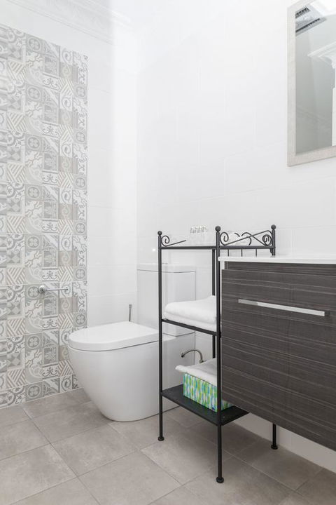 Blue Door Apartments - Australian Directory 9