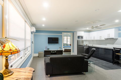 Blue Door Apartments - Australian Directory 14