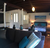 High Tide at Emerald - Australian Directory