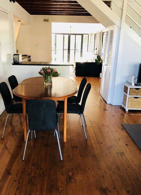 Little Blue Beach House - Australian Directory 9