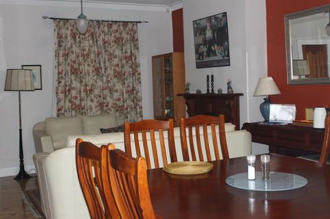 Boot Makers Cottage - Australian Directory 5