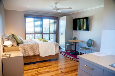 Sinclairs Country Retreat - Australian Directory 7
