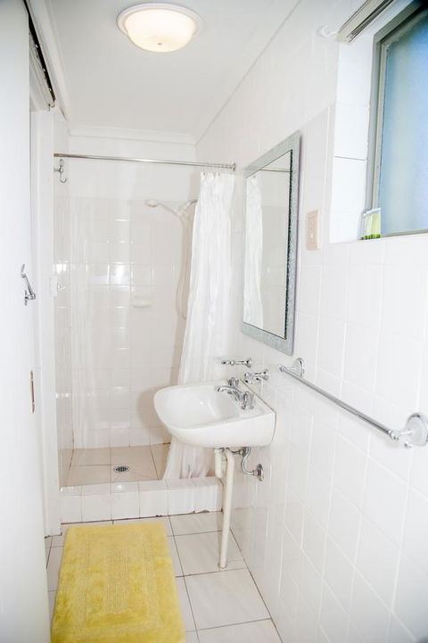 Sinclairs Country Retreat - Australian Directory 19