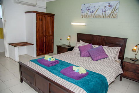 Sinclairs Country Retreat - Australian Directory 24