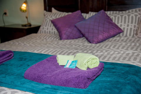 Sinclairs Country Retreat - Australian Directory 23